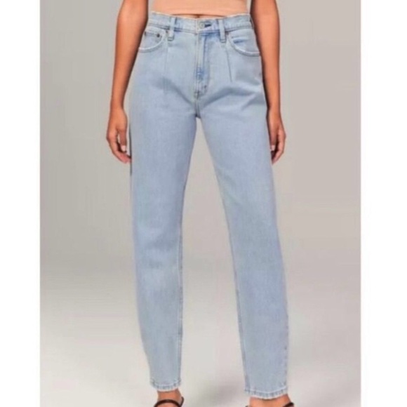 Abercrombie & Fitch Denim - Abercrombie & Fitch Women 27/4L Pleated Curve Love High Rise The 80s Mom Jeans